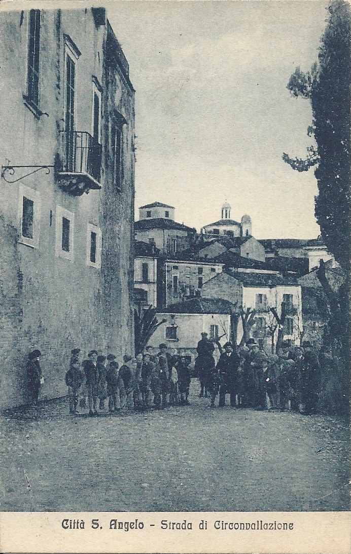 0061 CITTASANTANGELO STRADA DI CIRCONVALLAZIONE 1932_04_06 FRONTE